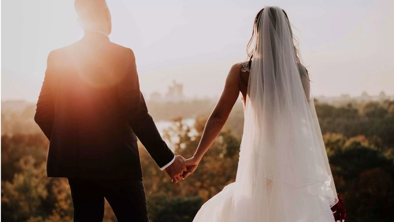 Mơ thấy kết hôn mang ý nghĩa gì cho hiện tại và tương lai?